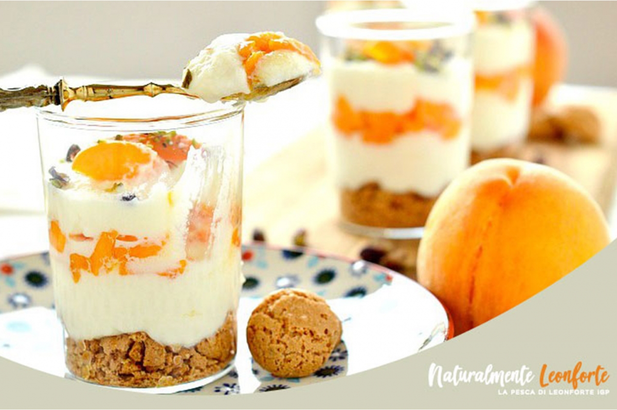 Trifle di Pesca di Leonforte IGP, mascarpone e amaretti